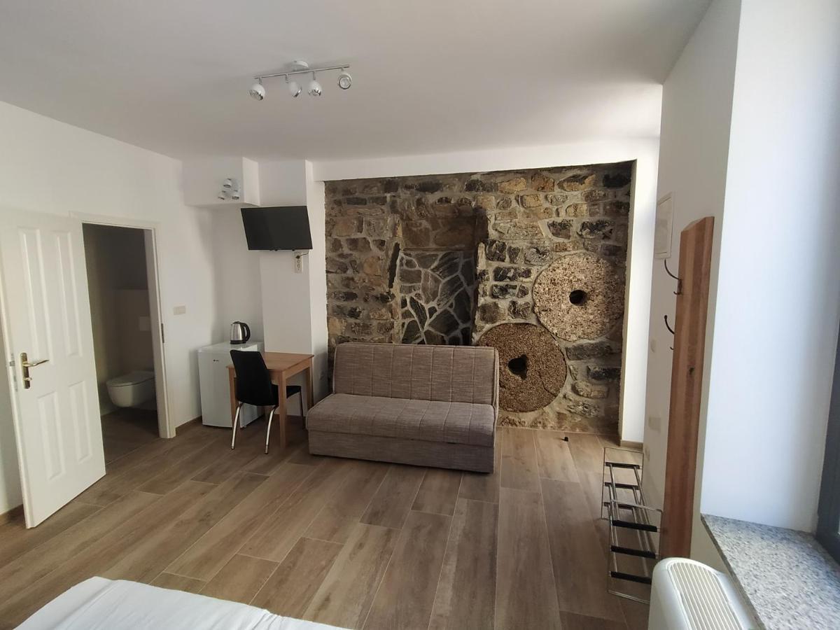 Apartmaji Maln Apartment *