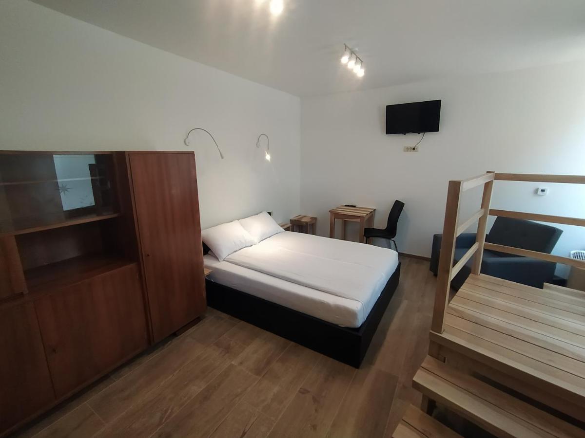 Apartmaji Maln *